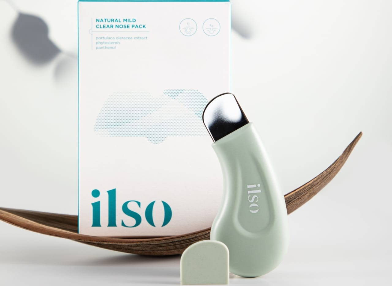 Paras Kombo: Natural Mild Clear Nose Pack + Deep Clean Master